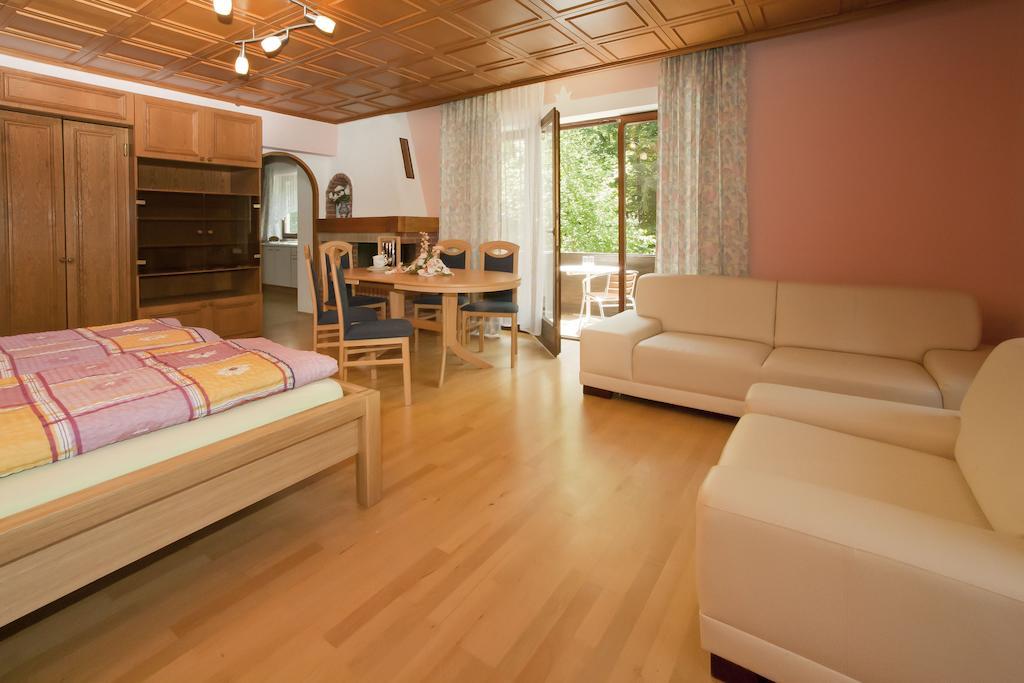 Appartement - Pension Adlerhorst Velden am Wörthersee Rum bild